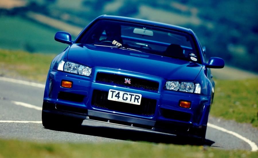  Nissan Skyline GT-R 2002 года  (фото 14 из 15)